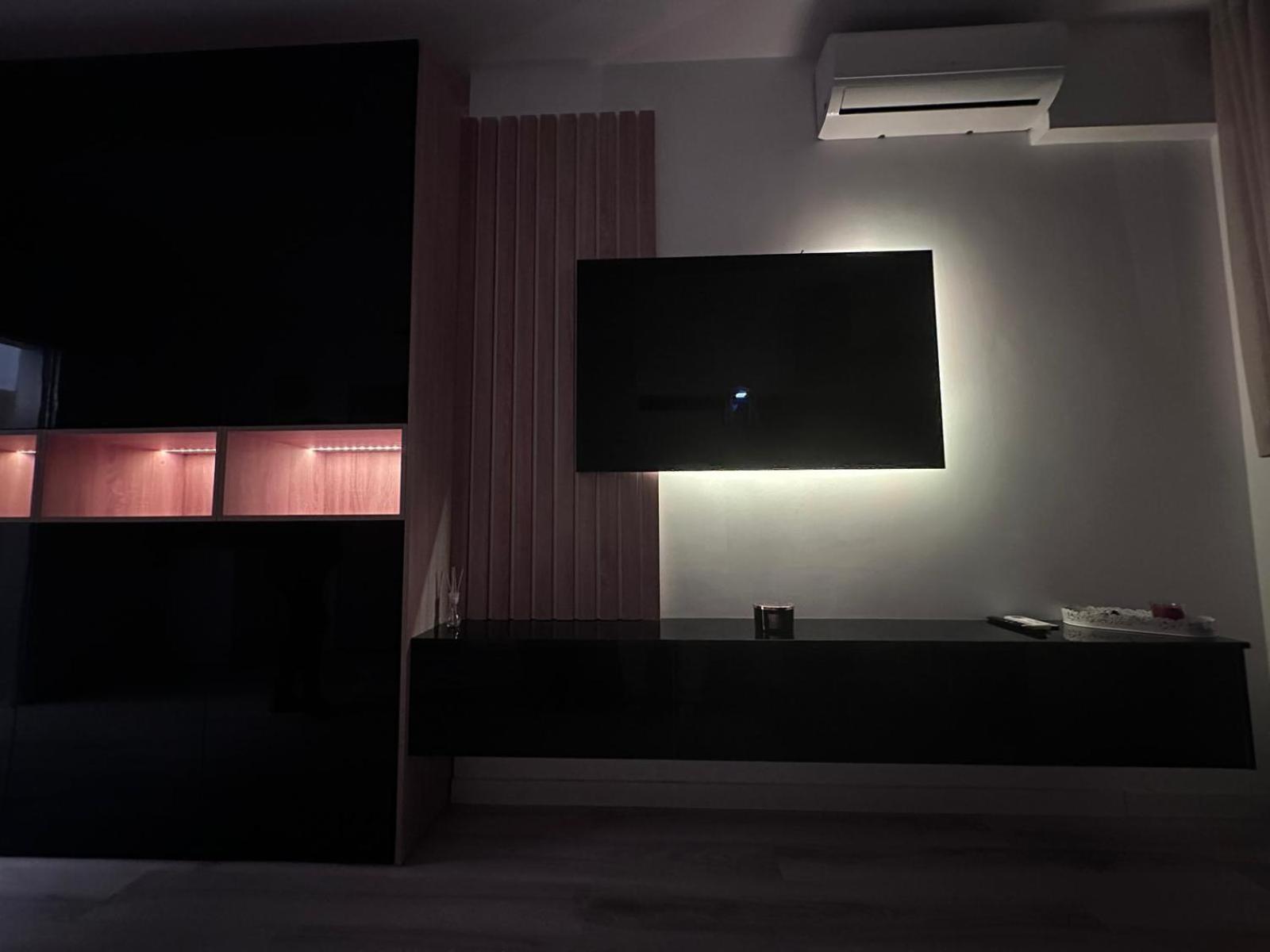 Luxury 1 Bedroom Apartment Bucharest Luaran gambar